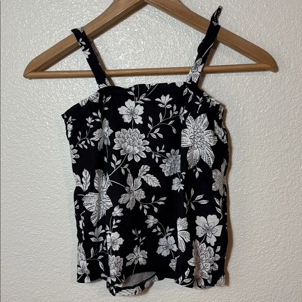NWT The Children’s Place 100% Cotton Black & White Floral Tank Size Medium 7/8
